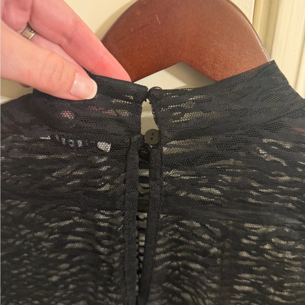 NWOT Sheer Tiger Stripe Long Sleeve Top - Picture 4 of 5